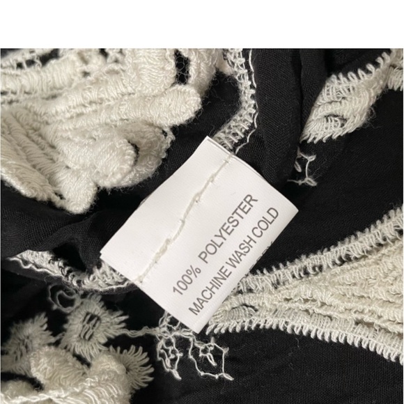 Sapphire Embroidered Boho Top - Picture 5 of 7